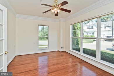 7401 Forests Edge Ct, Laurel, MD 20707 - photo 3