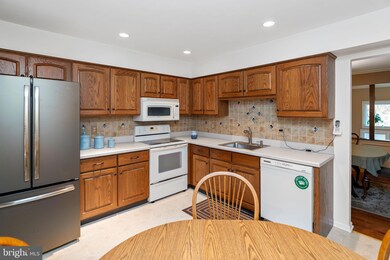 106 Solway Cir, Chalfont, PA 18914 - photo 7