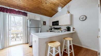 4-web-or-mls-3517 Roundtable Way Lexingt