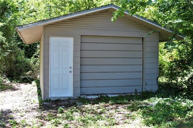 1120 Wycoff Ave, Jacksonville, FL 32205 - photo 4