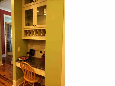 desk and mail center