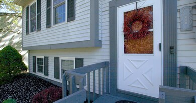 003Marsh-7628CharleswayDr-Stills04