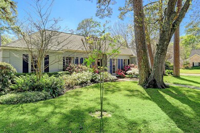 10047 Longmont Dr, Houston, TX 77042 - photo 2