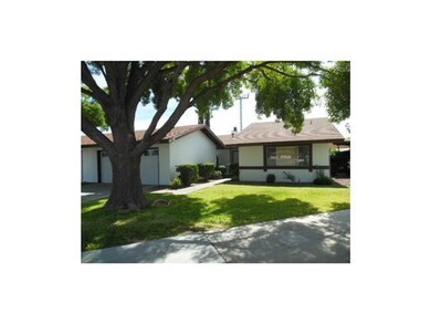 10608 Park View Cir, El Paso, TX 79935 - photo 2