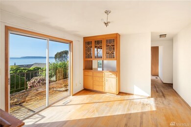 18828 Sound View Place, Edmonds, WA 98020 - photo 5