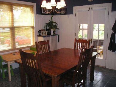 912 Manchester Ave, Westchester, IL 60154 - photo 5