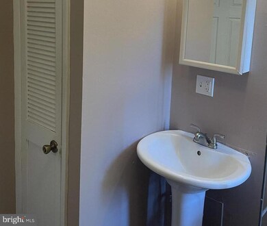 5734 Main St unit 2ND FLOOR, Mays Landing, NJ 08330 - photo 3