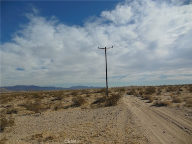 5130 Mesa Dr, Twentynine Palms, CA 92277 - photo 2