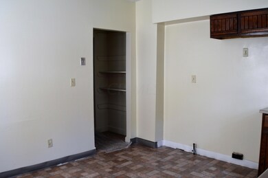 96 KITCHEN ANOTHER VIEW
