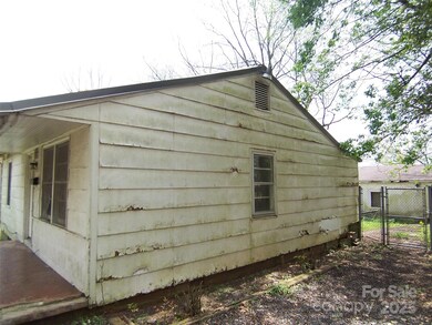 605 W Elm St, Shelby, NC 28150 - photo 4