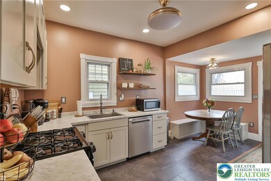 708 Pardee St, Easton, PA 18042 - photo 6