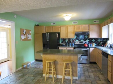 537 Oakdale Rd, Jamestown, NC 27282 - photo 5