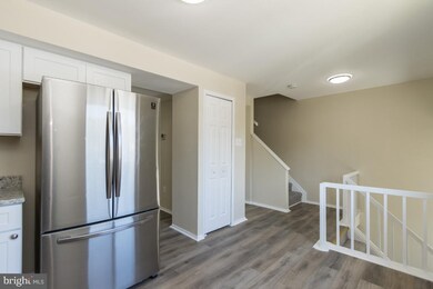 7445 Hickory Log Cir, Columbia, MD 21045 - photo 7