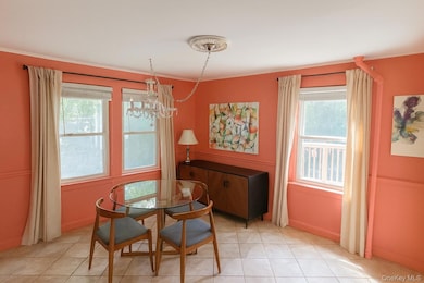 204 Howell St, Bellmore, NY 11710 - photo 4