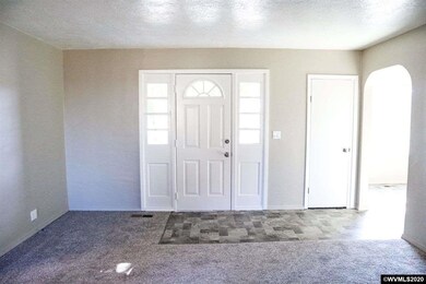 1079 Queen Ave SW, Albany, OR 97321 - photo 5