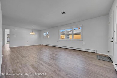 43 Georgetown Dr, Toms River, NJ 08757 - photo 5