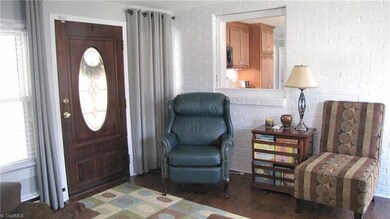 915 E Fairfield Rd, High Point, NC 27263 - photo 7