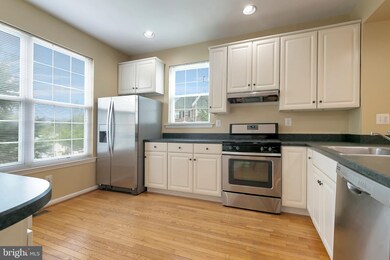 523 Bullock Ave, Conshohocken, PA 19428 - photo 4