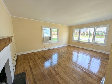 1207 N Centennial St, High Point, NC 27262 - photo 3