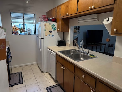 140 Whetherbine Way W unit B, Tallahassee, FL 32301 - photo 7