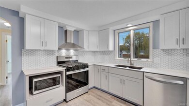 140 Greenwood Cir, North Tonawanda, NY 14120 - photo 3