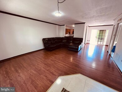 11440 Ledbury Way, Germantown, MD 20876 - photo 2