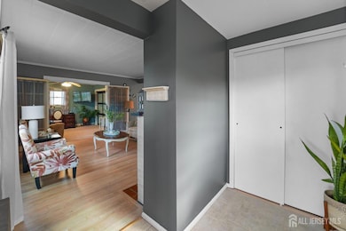 51 Thomas St, Metuchen, NJ 08840 - photo 4