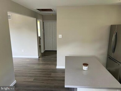 43 Walnut St unit B, Williamstown, NJ 08094 - photo 2