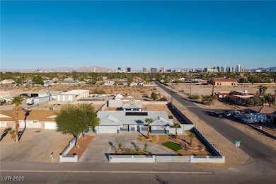 3188 Redwood St, Las Vegas, NV 89146 - photo 5