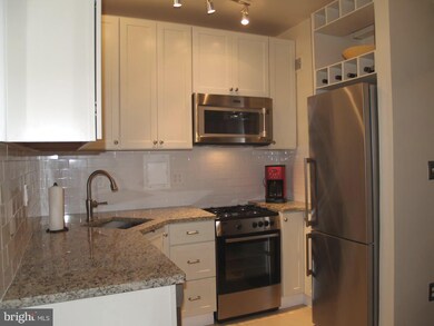 General Scott Apartments unit 212, Washington, DC 20036 - photo 3