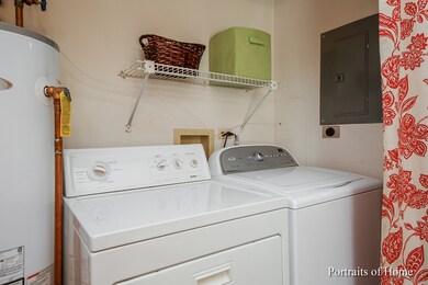 1221 Rhodes Ln unit 1006, Naperville, IL 60540 - photo 3