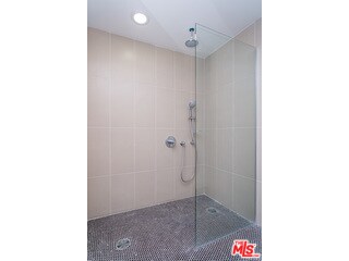 1735 N La Brea Ave unit 305, Los Angeles, CA 90046 - photo 7