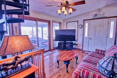 126 Arcadia Blvd, Springfield, MA 01118 - photo 4