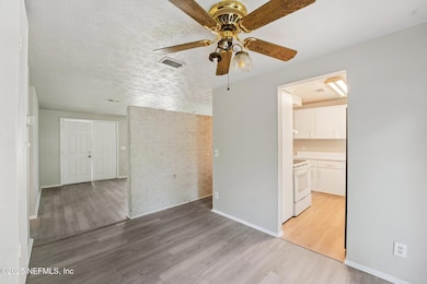 12-web-or-mls-Eastill Dr-S1511-012