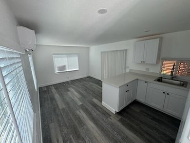 78 Jupiter  LR-Kitchen #2 11-14-25