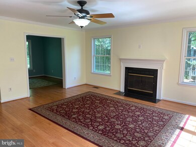 3204 Elliott Dr, Annapolis, MD 21403 - photo 6