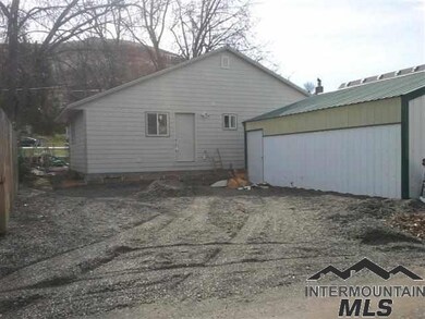 709 2nd St, Asotin, WA 99402 - photo 4