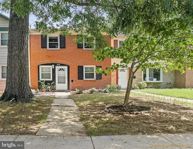 12113 Pheasant Run Dr, Laurel, MD 20708 - photo 2