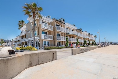 1300 The Strand unit 333, Hermosa Beach, CA 90254 - photo 3