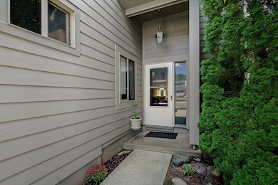 699 Skynob Dr, Ann Arbor, MI 48105 - photo 2