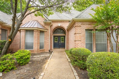 325 Highland Oaks Cir, Southlake, TX 76092 - photo 2