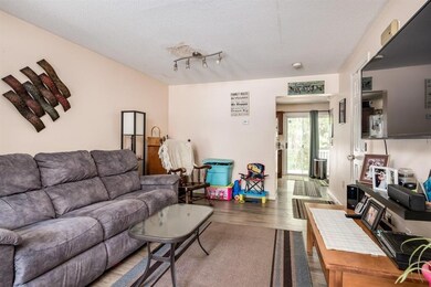 86 Woodland Green, Rochester, NH 03868 - photo 4