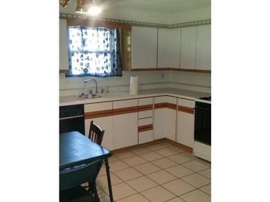 2431 E 10th St, Anderson, IN 46012 - photo 2