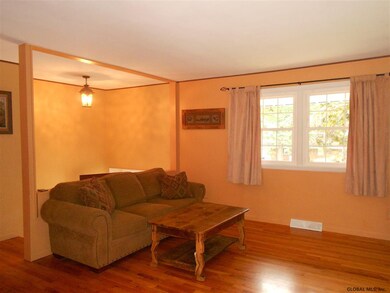 151 Horstman Dr, Schenectady, NY 12302 - photo 7