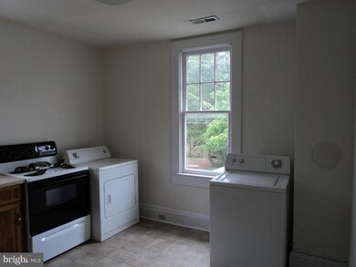 413 N Talbot St unit UPPER RIGHT, Saint Michaels, MD 21663 - photo 5
