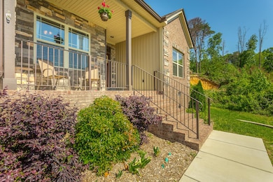 724 Soaring Eagle Cir, Hixson, TN 37343 - photo 6