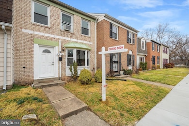 2214 Dawn Ln, Temple Hills, MD 20748 - photo 2