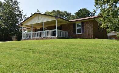 FRONT RIGHT VIEW
