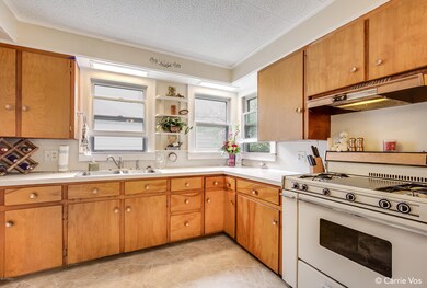 1122 Arlington St NE, Grand Rapids, MI 49505 - photo 4