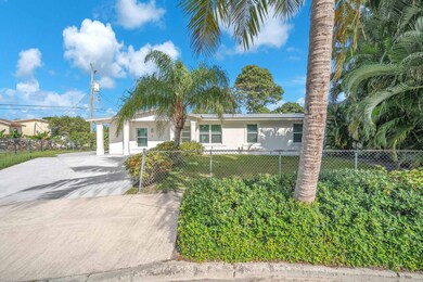 3308 El Vedado Ct E, West Palm Beach, FL 33405 - photo 2